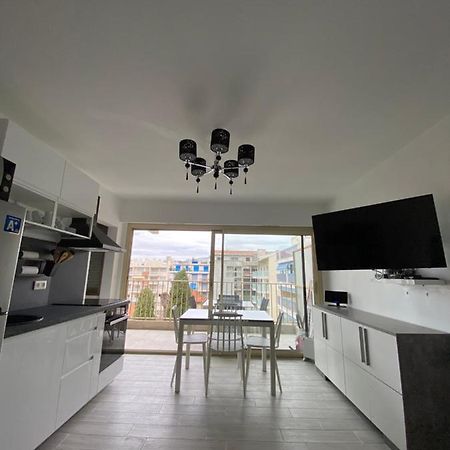 Superbe Appartement Renove A Neuf A 100M De La Mer 胡安莱潘 外观 照片