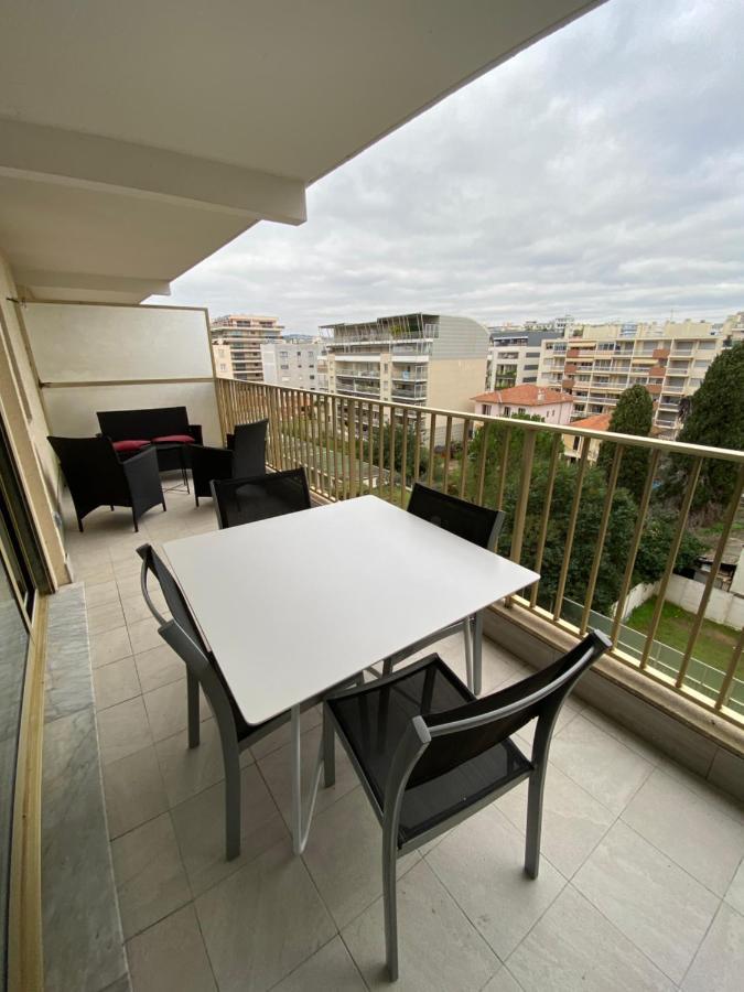Superbe Appartement Renove A Neuf A 100M De La Mer 胡安莱潘 外观 照片
